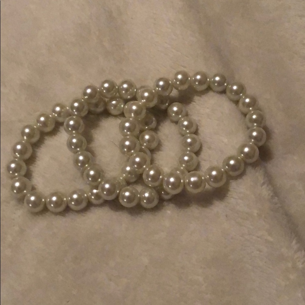 Pearl bracelet set